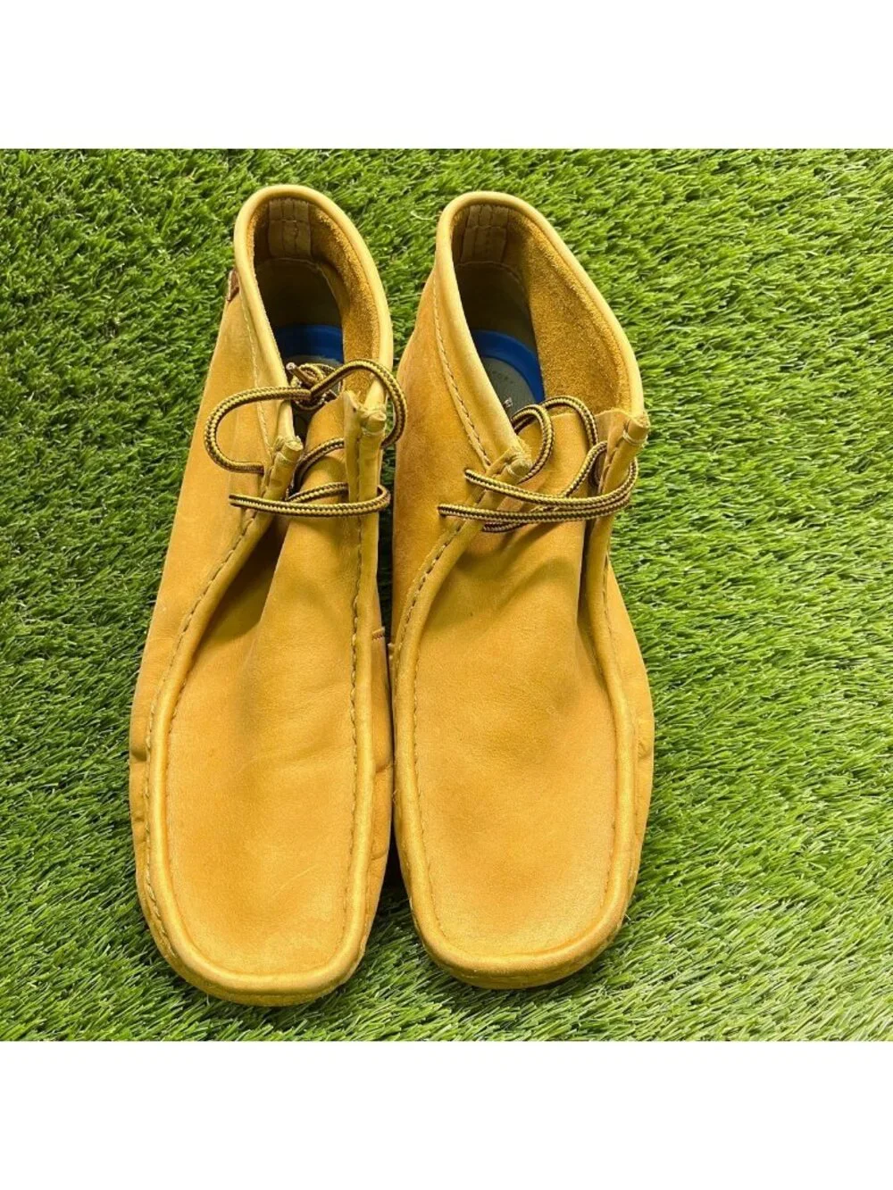 Clarks Shacre Mens Size 10.5 Wheat Leather Casual Classic Moc-Toe Chukka Boots